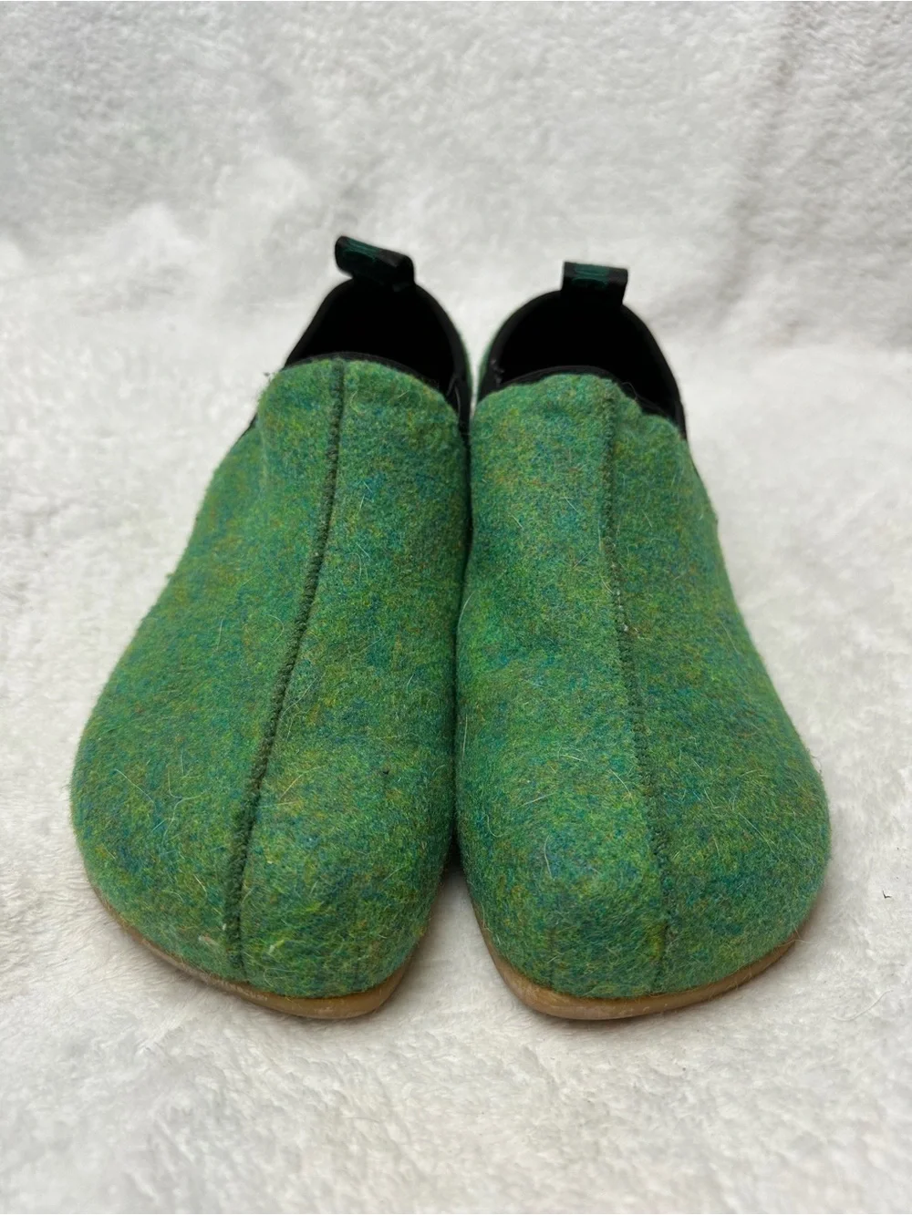 John Fluevog Dayan Peacemaker Green Vegan Felt Slippers EU 41 US M8 / W10